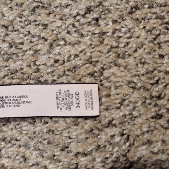 Victoria Secret Bras ---34 DD & X 2---34 DDD - Picture 8 of 12